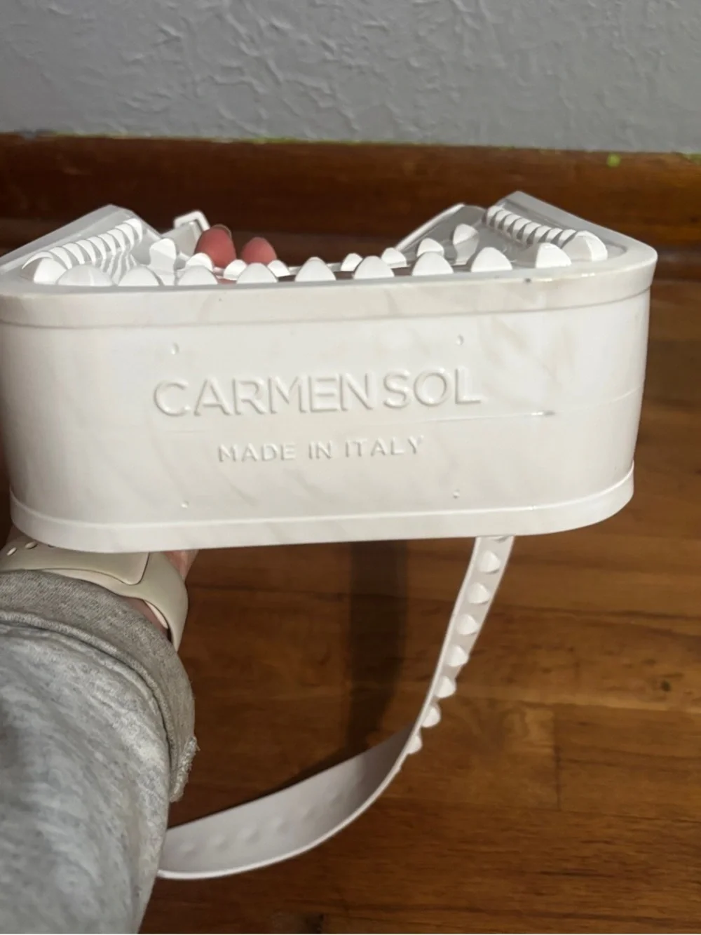 Carmen Sol features convenient
